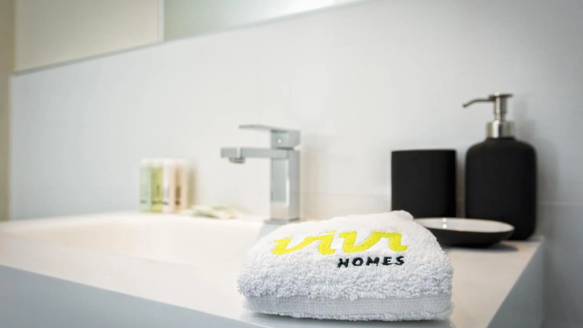 Apartamento Vivi Homes - Luca Pool, Gym, Spa & Sea View Fuengirola