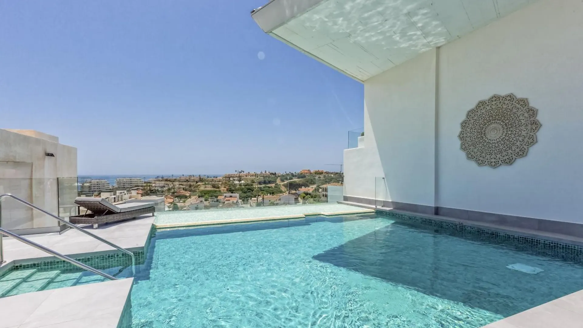 Apartment Vivi Homes - Luca Pool, Gym, Spa & Sea View Fuengirola